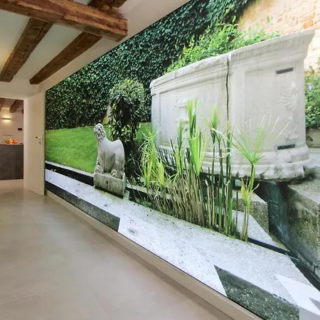 Modern Art Apartment *