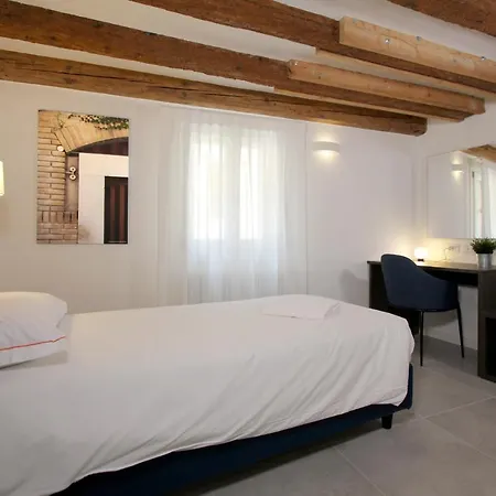 Apartment Modern Art Venice