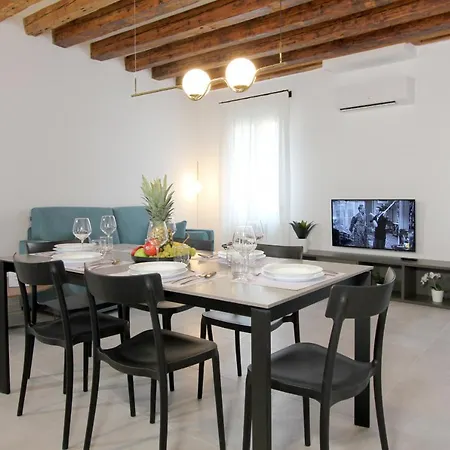 Modern Art Apartment