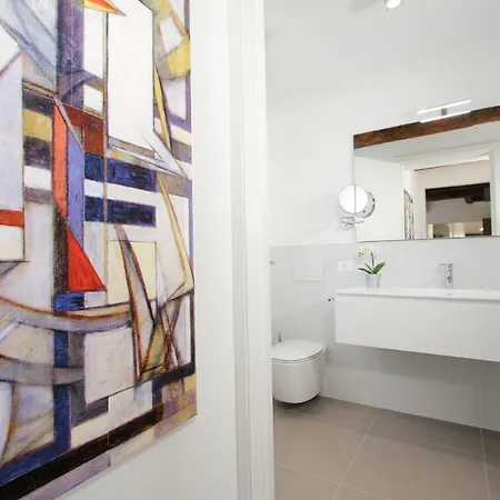 Modern Art Apartment