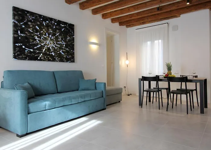 Modern Art البندقية