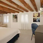 Modern Art * Veneza